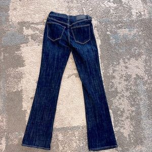 Lucky Brand flare jeans. Size 2/26-31” inseam. Only worn once.
